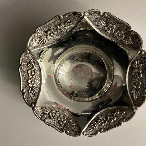 Silver-plated bowl for candies or chocolates used