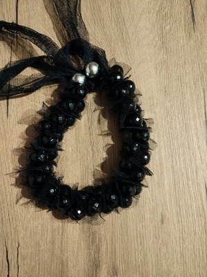 Necklace black like new