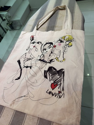 H&M x UNICEF tote bag used with Lanvin print