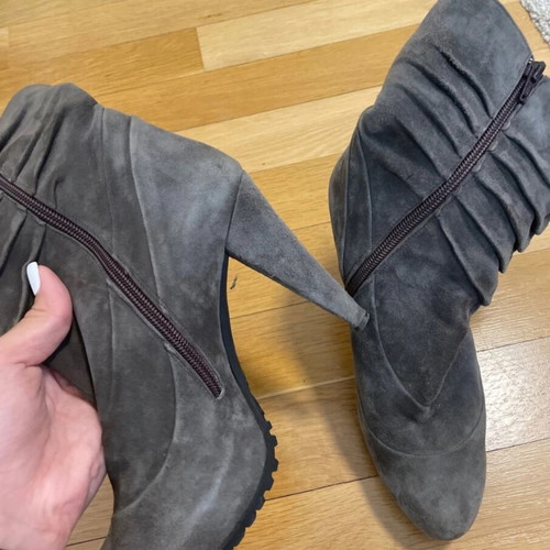 Suede ankle boots gray used, size 39, high heel