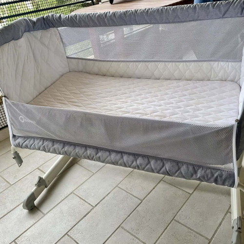 Lionelo Theo Concrete Baby Cot like new with mattress and side opening