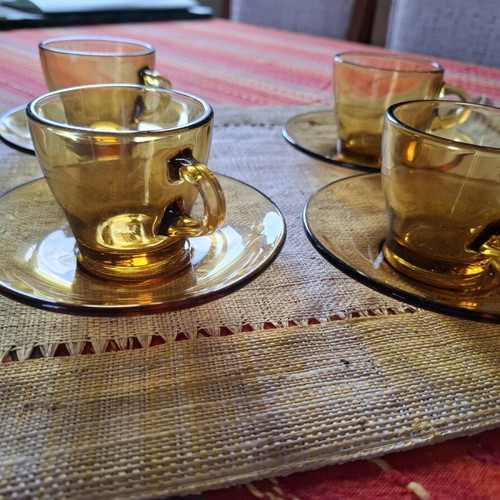 Italian coffee cup set like new, yellow glass Bormioli