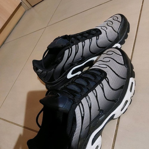 Nike Air Max TN used men's athletic shoes size 40.5