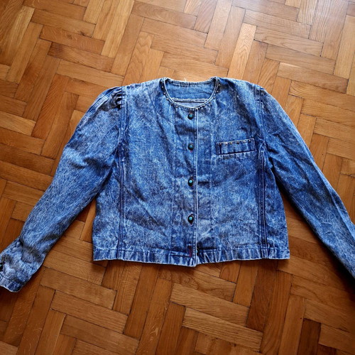 Vintage γυναικείο τζιν μπουφάν σαν καινούργιο, stone wash μπλε