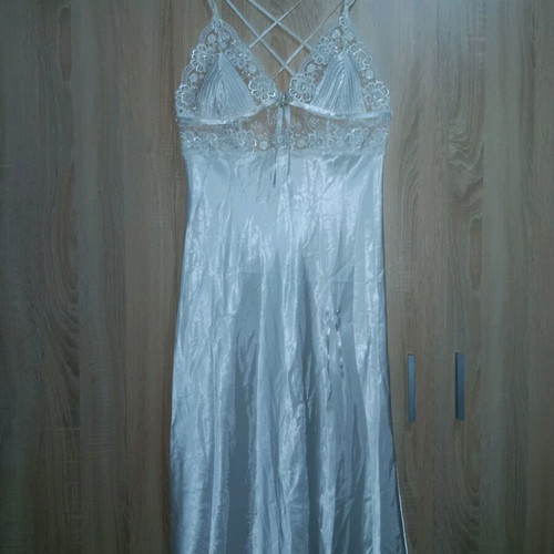 Women's satin nightwear set like new, size M, white with lace