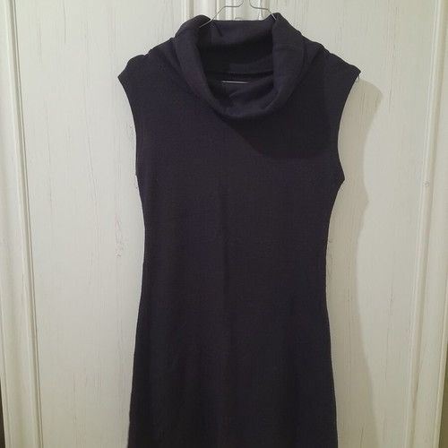 Knitted dress like new, winter wool with turtleneck, purple, size M