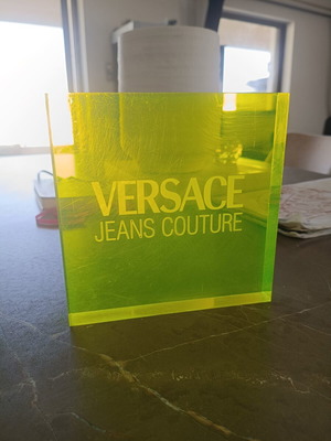 Versace Jeans Couture Neon Plexiglass Sign vintage, μεταχειρισμένο