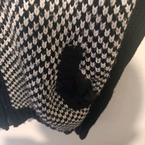 Roy Garage men's knitted cardigan L XL like new, black and white houndstooth