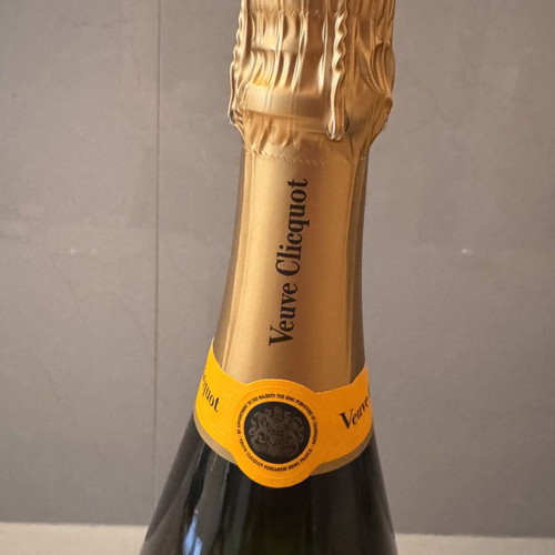 Veuve Clicquot Brut Champagne new