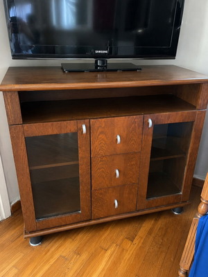 Furniture for bedroom, living room and kitchen like new