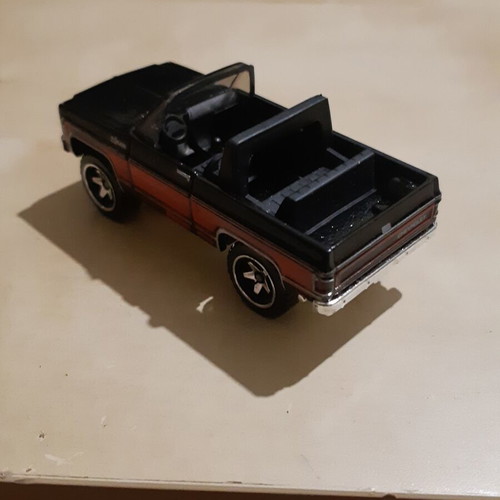 Chevrolet 4×4 Blaxer 1975 Hot Wheels 1/64 scale new