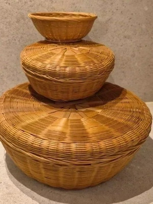 Wicker Storage Baskets Set of 3 with Lids, Like New, Round Boho