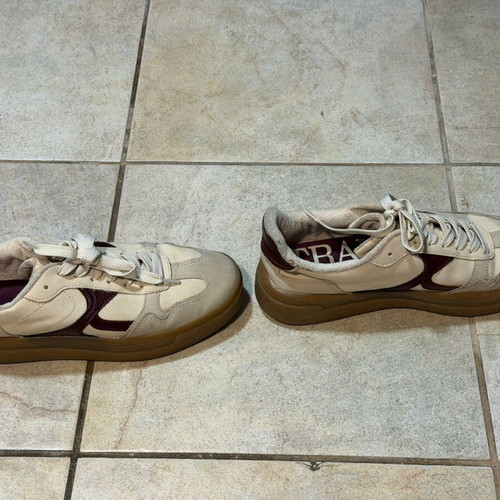 Stradivarius sneakers size 39 used, beige and burgundy