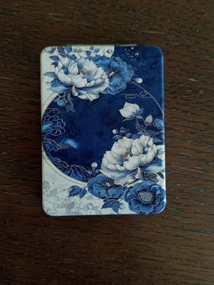 Compact mirror new with blue peony design