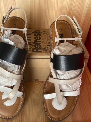 Refresh women's sandals used, size 40, white-black