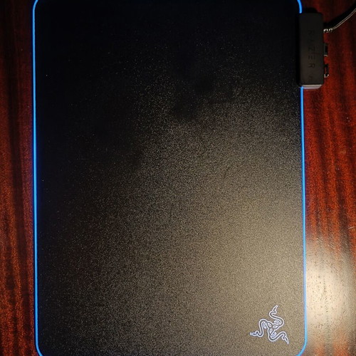 Razer Firefly V2 Chroma RGB mousepad like new