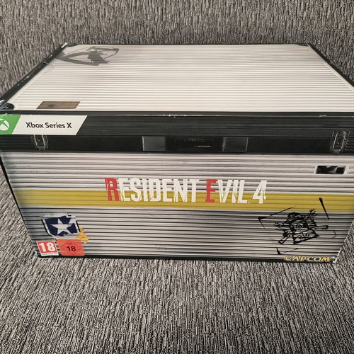 Resident Evil 4 Collectors Edition Xbox Series X like new