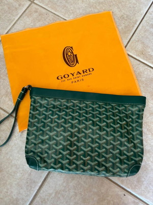Goyard green hand bag like new with strap