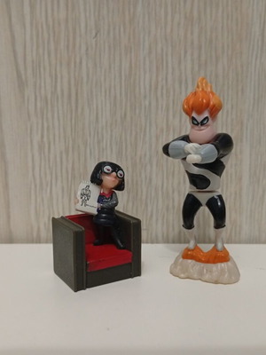 Kinder Surprise Joy Disney Pixar The Incredibles φιγούρες μεταχειρισμένες σετ