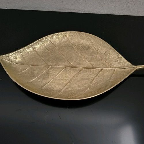 Decorative tray shaped like a feather like new
