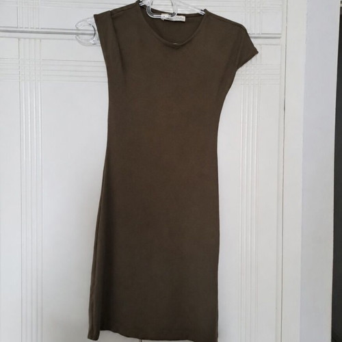 Khaki dress Pull & Bear like new, open back, slim fit