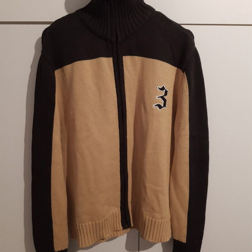 3Guys knitted cardigan with zipper size Large like new, black and beige