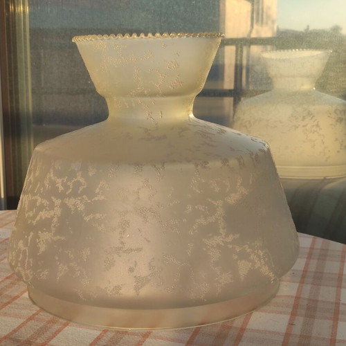 Vintage glass lampshade like new, white matte crackle design