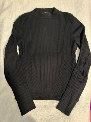 Bershka sweater black like new, size S