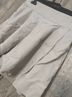 Fabric shorts like new, elastic waist, gray and beige, one size