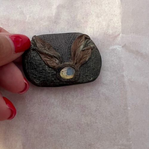 Vintage pin like new