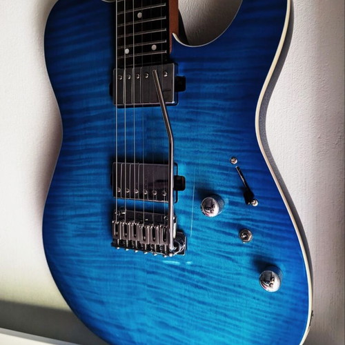 Modern Tele style guitar like new, custom features