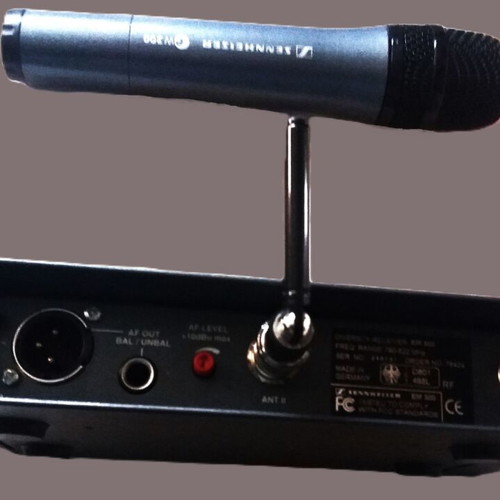 Sennheiser eW300 Wireless Professional Microphone System like new