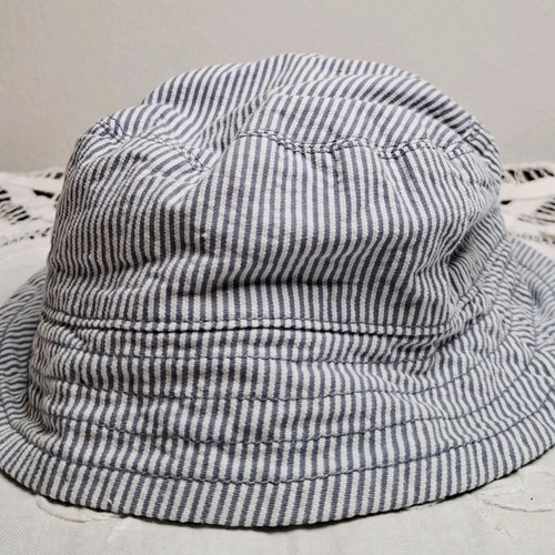 Baby hat striped blue light blue white like new