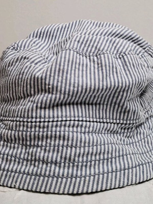 Baby hat striped blue light blue white like new