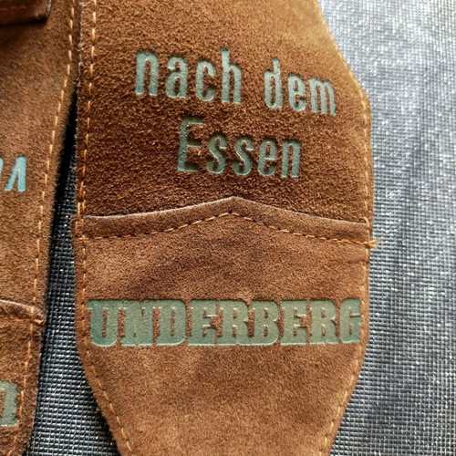 Underberg leather belt with buckle, size 70