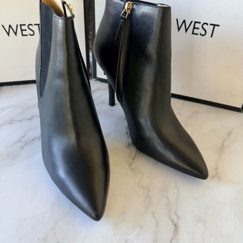 Nine West women's leather ankle boots size 39 like new black