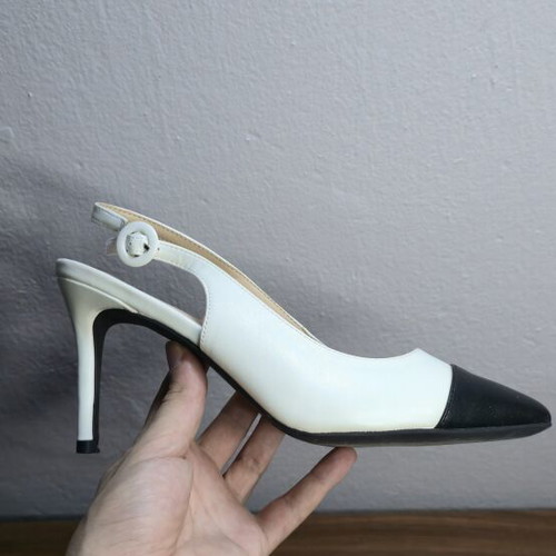 Francescomilano leather slingback pumps size 39 like new, black and white