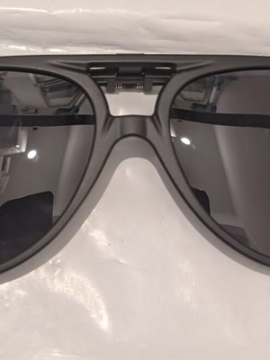 Polarized clip-on sunglasses for glasses, black