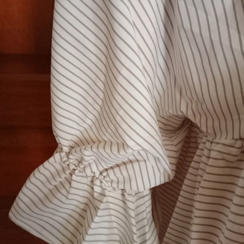 Summer striped dress cotton V-neck with ruffles size L like new