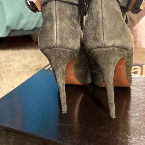 Roberto Cavalli gray ankle boots like new, suede, size 40