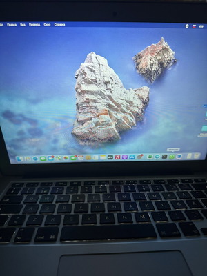 Apple MacBook Air 13" 2017 Intel i5 8GB RAM used