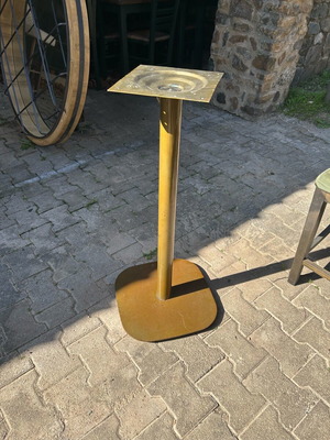 Electra stand base used, pack of 7, gold color