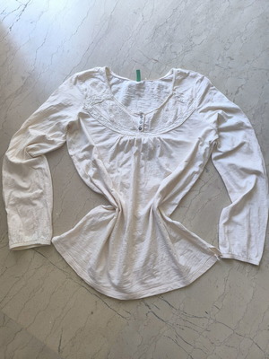 Benetton cotton shirt XL like new, cream color