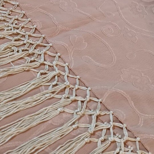 Beige scarf with fringes like new