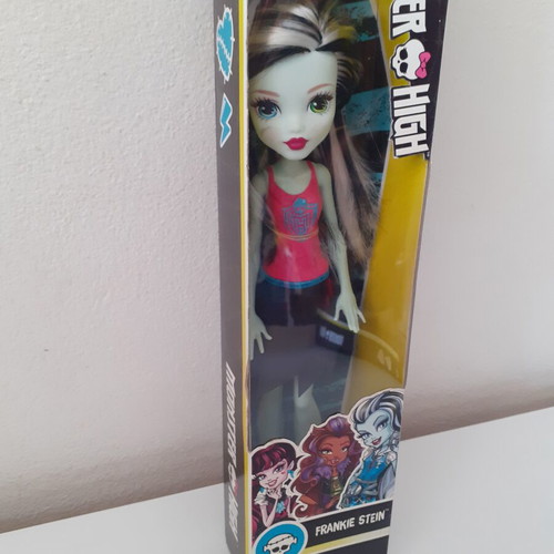 Monster High Frankie Stein doll Mattel 2016 new, sealed