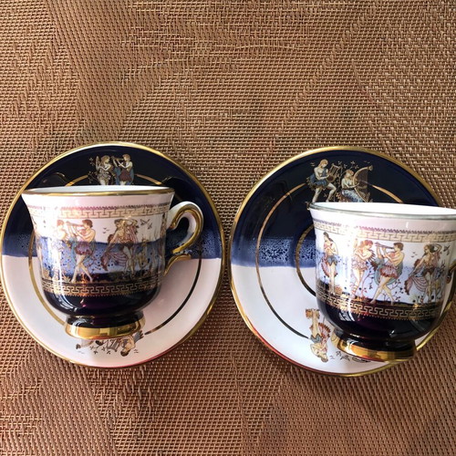Dagounis ceramic 24k gold set of 2 cups like new