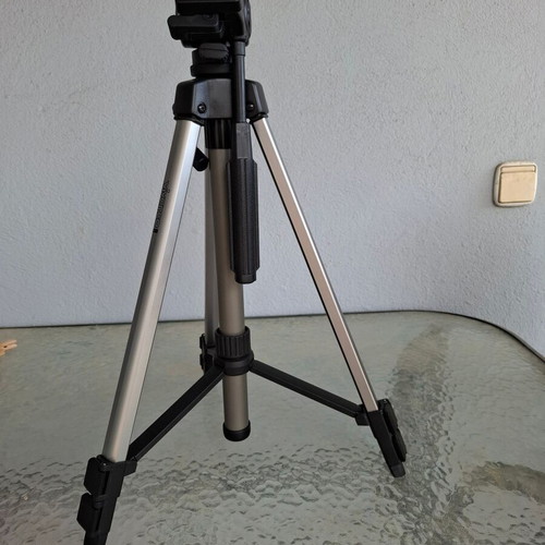 Vivanco VS111 tripod like new