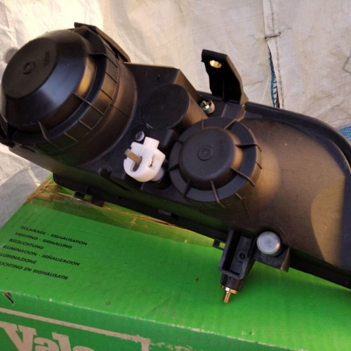 Valeo Rover 214/216 Headlamp pair or single new