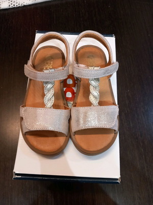 Παιδικά πέδιλα GBB Νο 27 σαν καινούργια, ροζ με χρυσή λεπτομέρεια