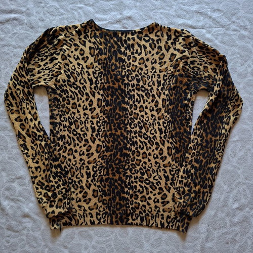 Women's blouse with leopard print, like new, size M-L